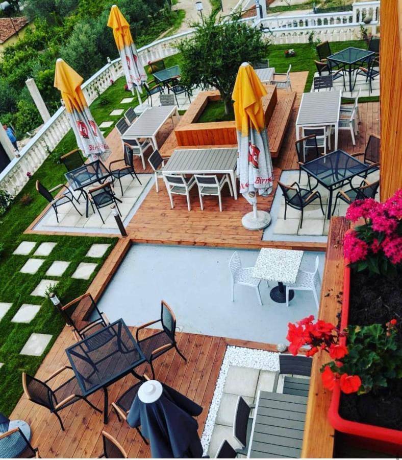 Hotel Rozmarine à Pellumbas Extérieur photo